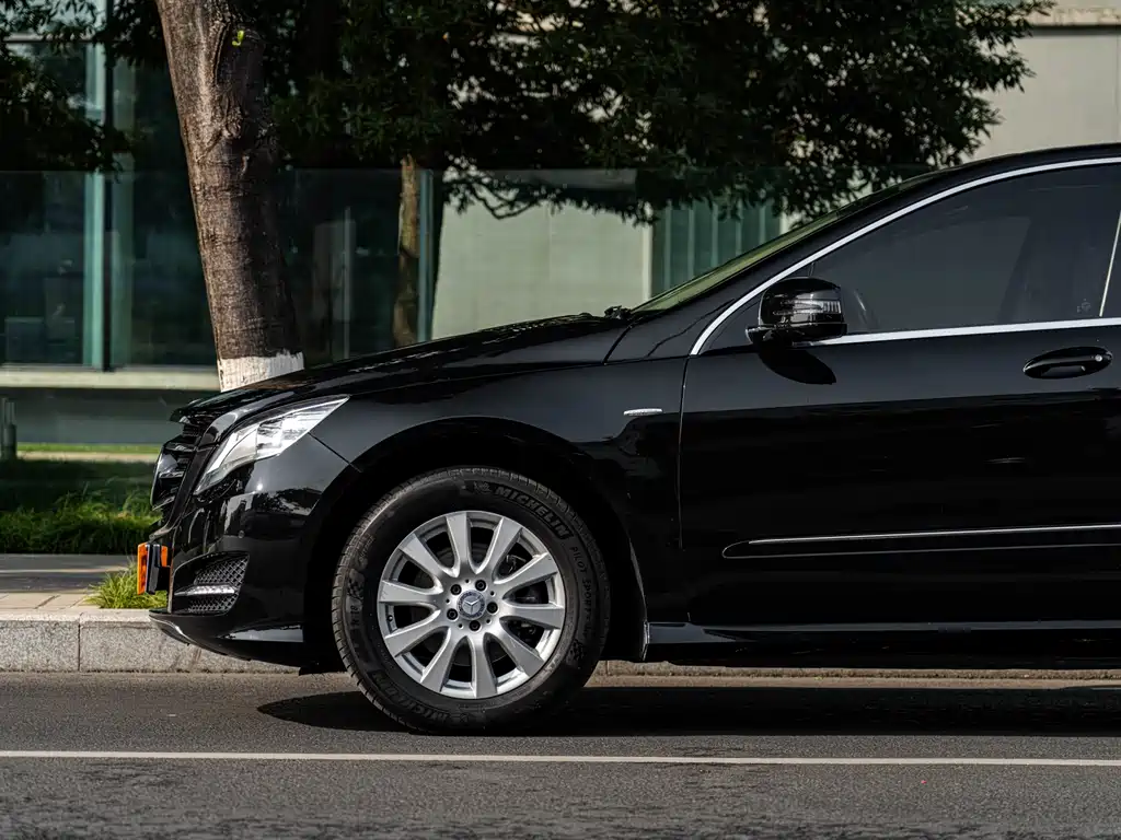 MERCEDES-BENZ R CLASS