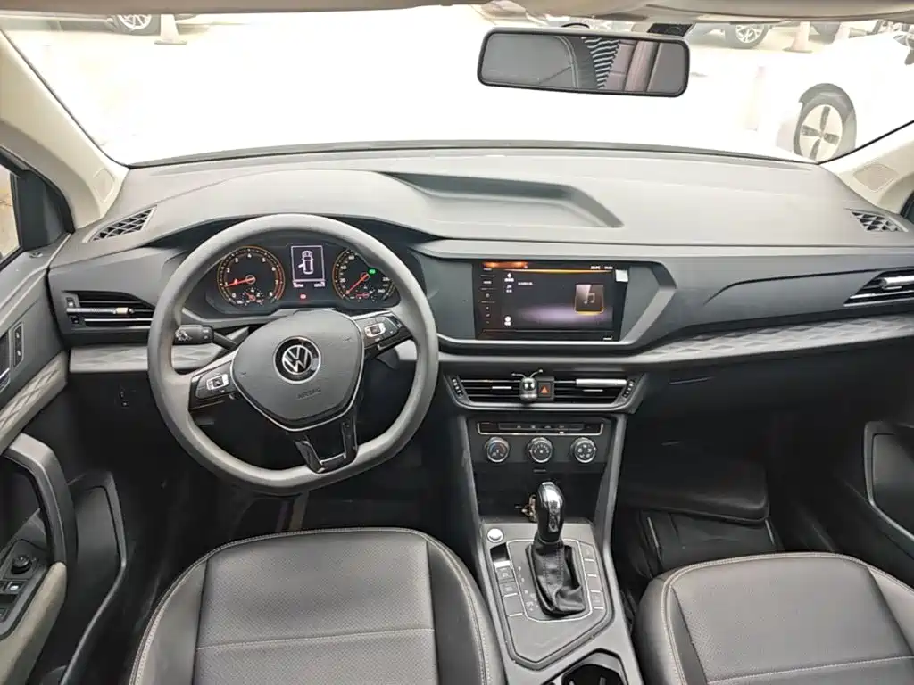 Volkswagen Tharu — миниатюра 10