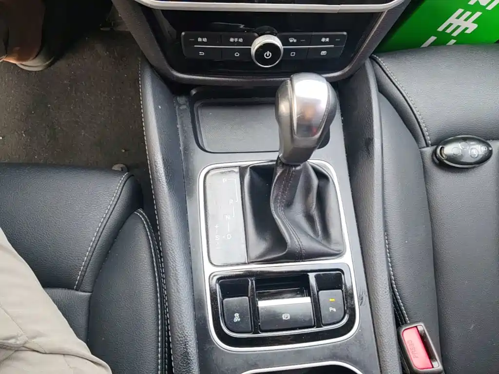 BYD MAX — миниатюра 14