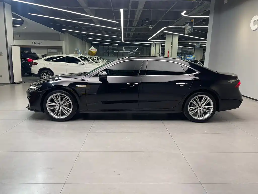 AUDI A7L