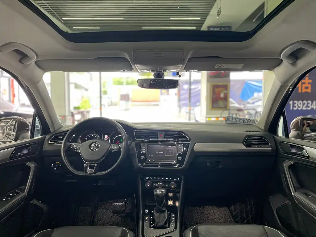 Volkswagen Tiguan L — миниатюра 14