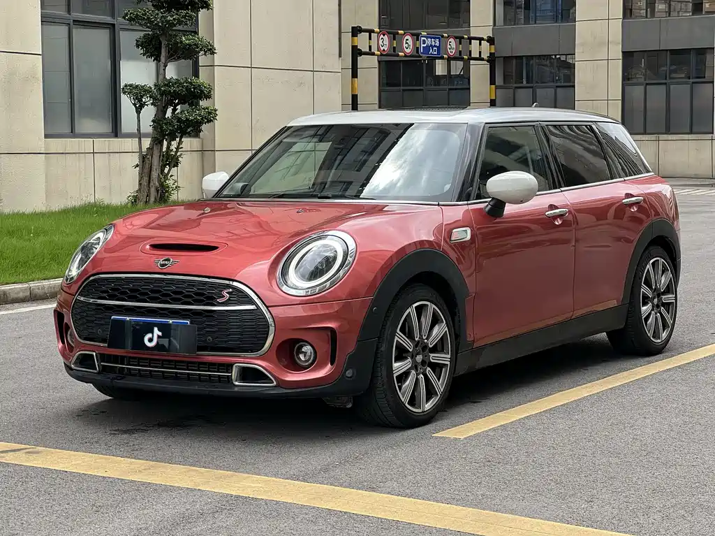 Mini Mini Clubman 2023
