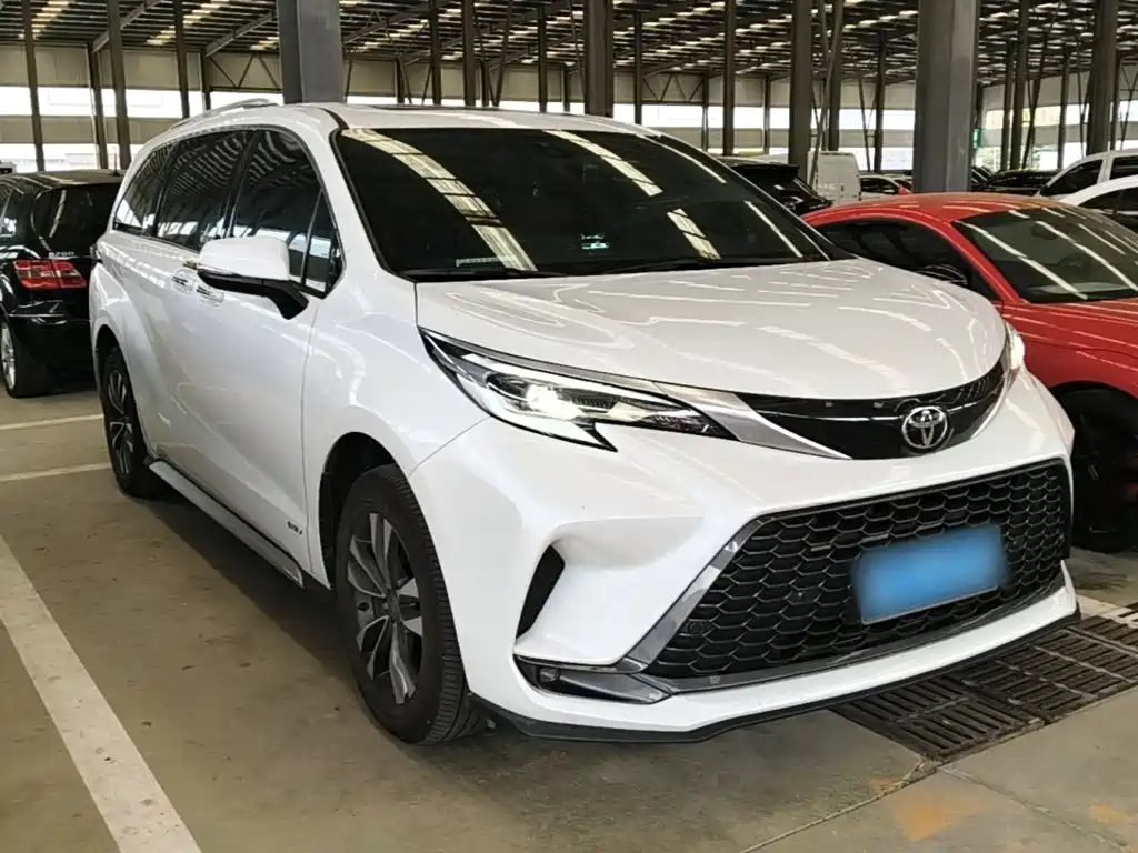Toyota Granvia — миниатюра 4