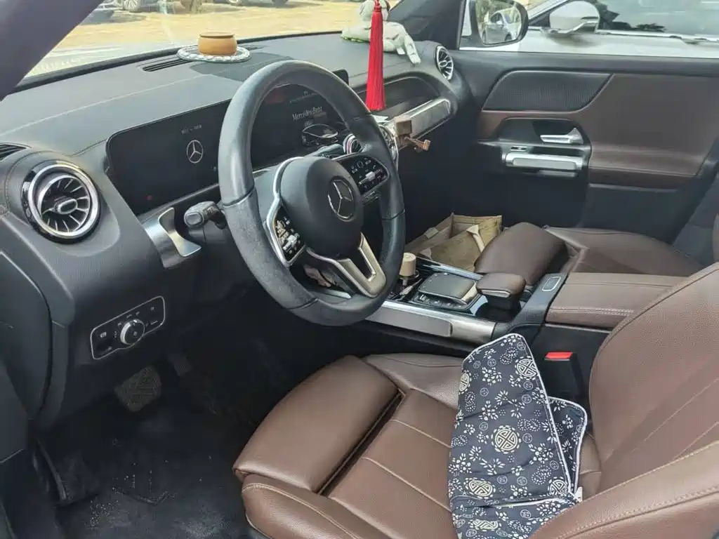 Mercedes-Benz GLB — миниатюра 2
