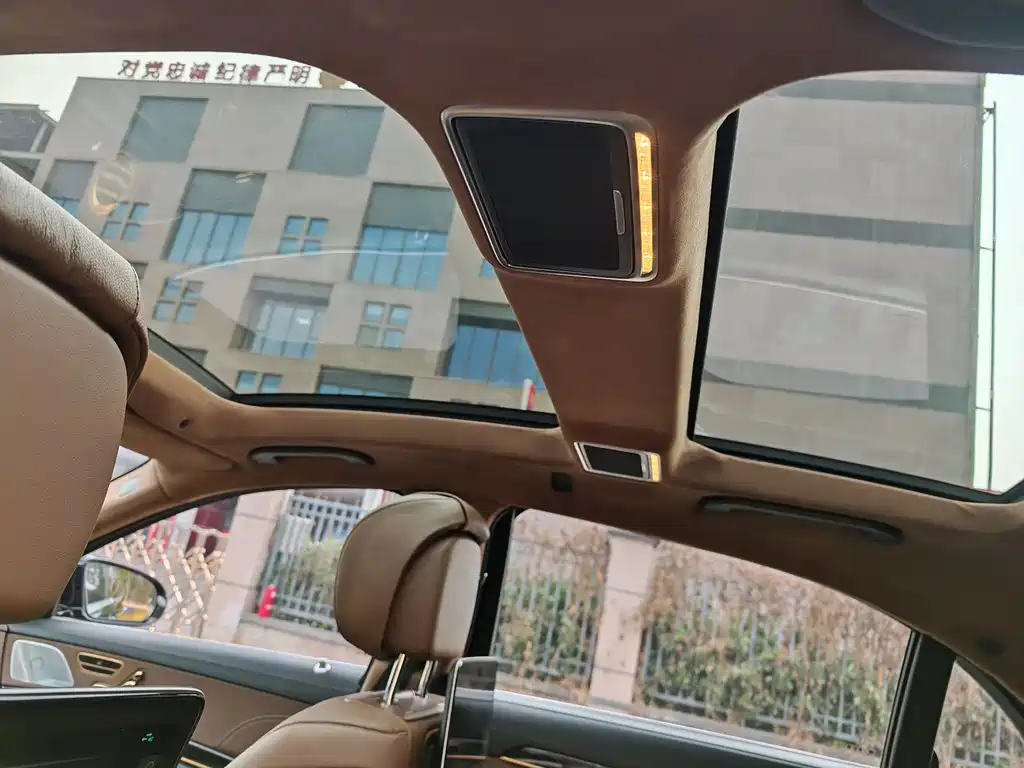 MERCEDES-BENZ S CLASS