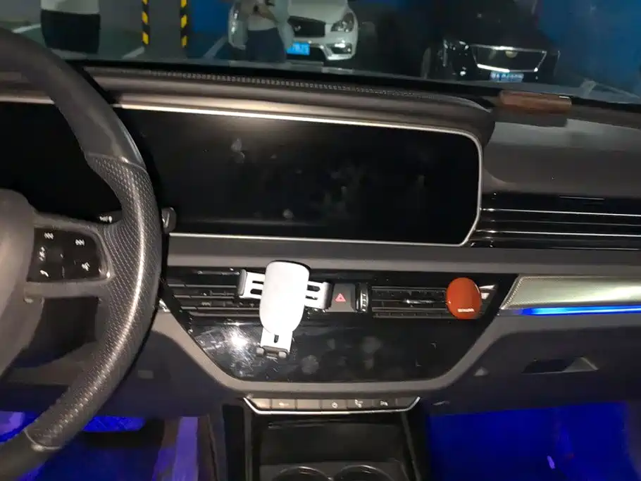 Hongqi Hongqi HS5 — миниатюра 13