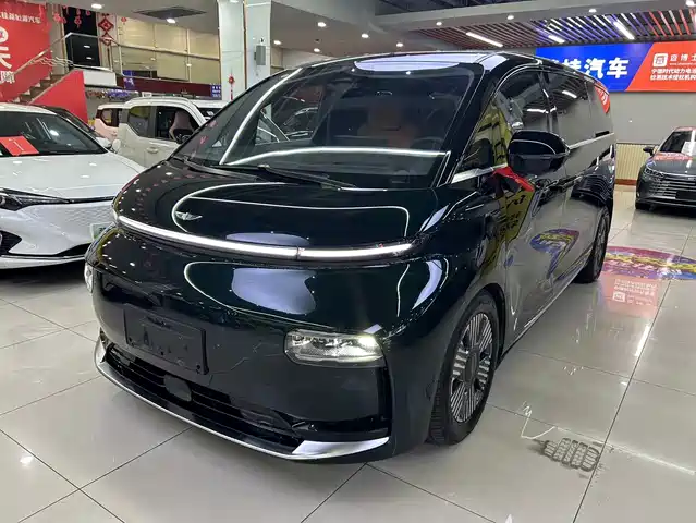 GEELY GALAXY WING TRUE L380 2024