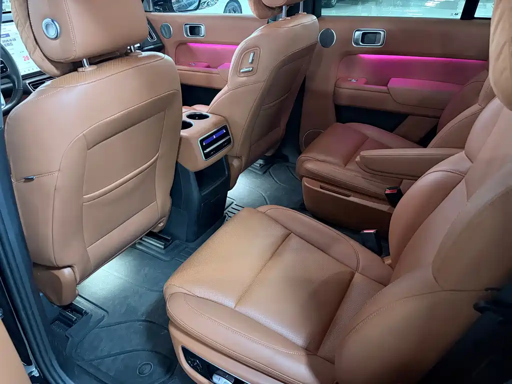 Li Auto Li L8 — миниатюра 4