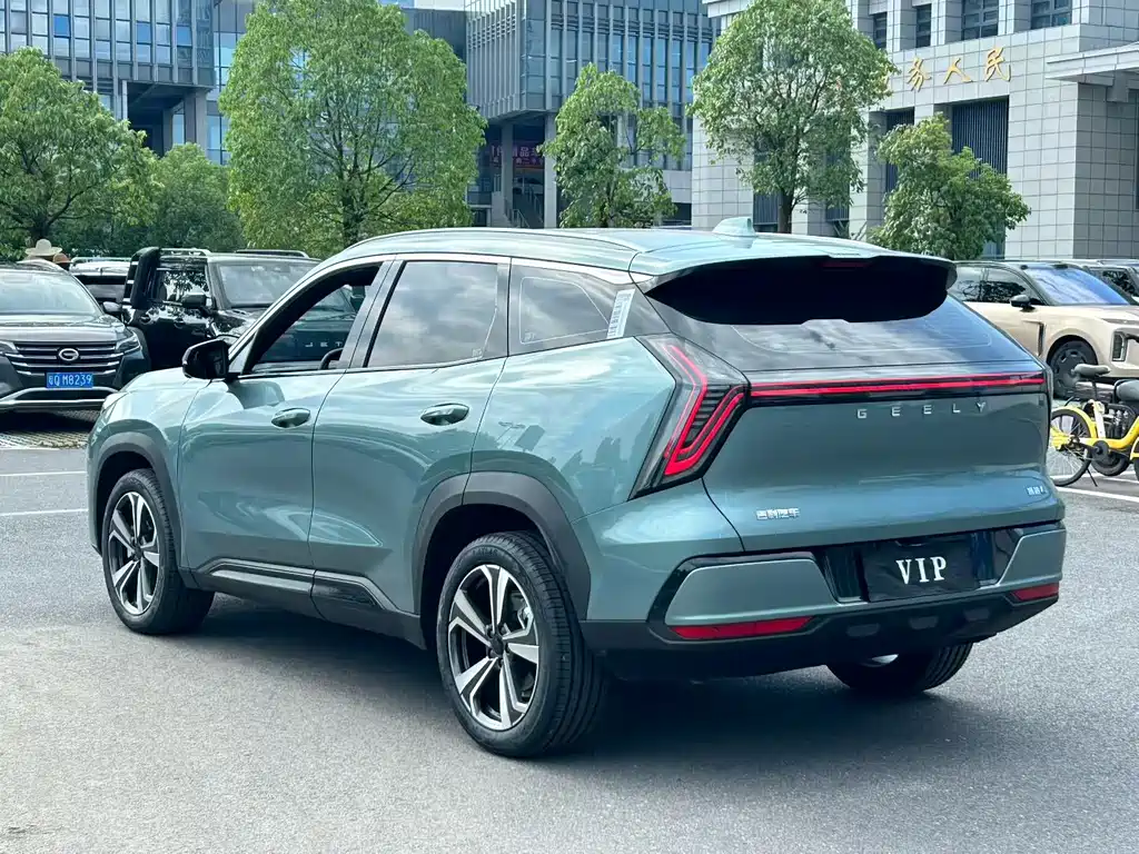 Geely Boyue L — миниатюра 6