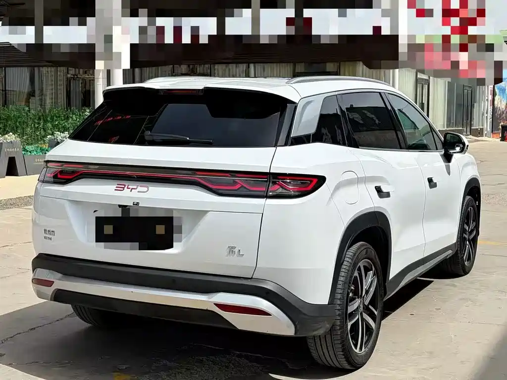 BYD L DM-i — миниатюра 4