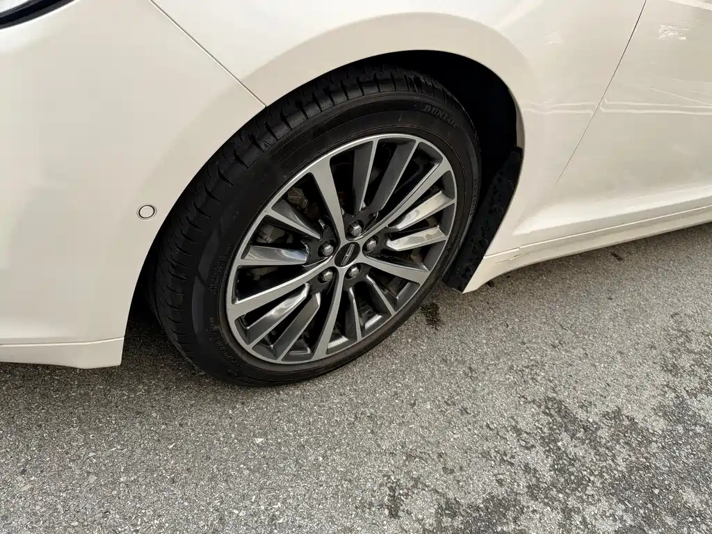 Lincoln MKZ — миниатюра 10