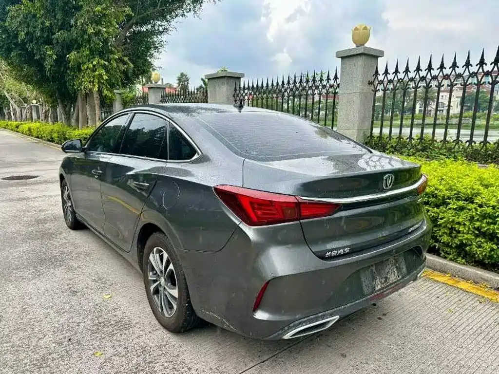 Changan Eado — миниатюра 4