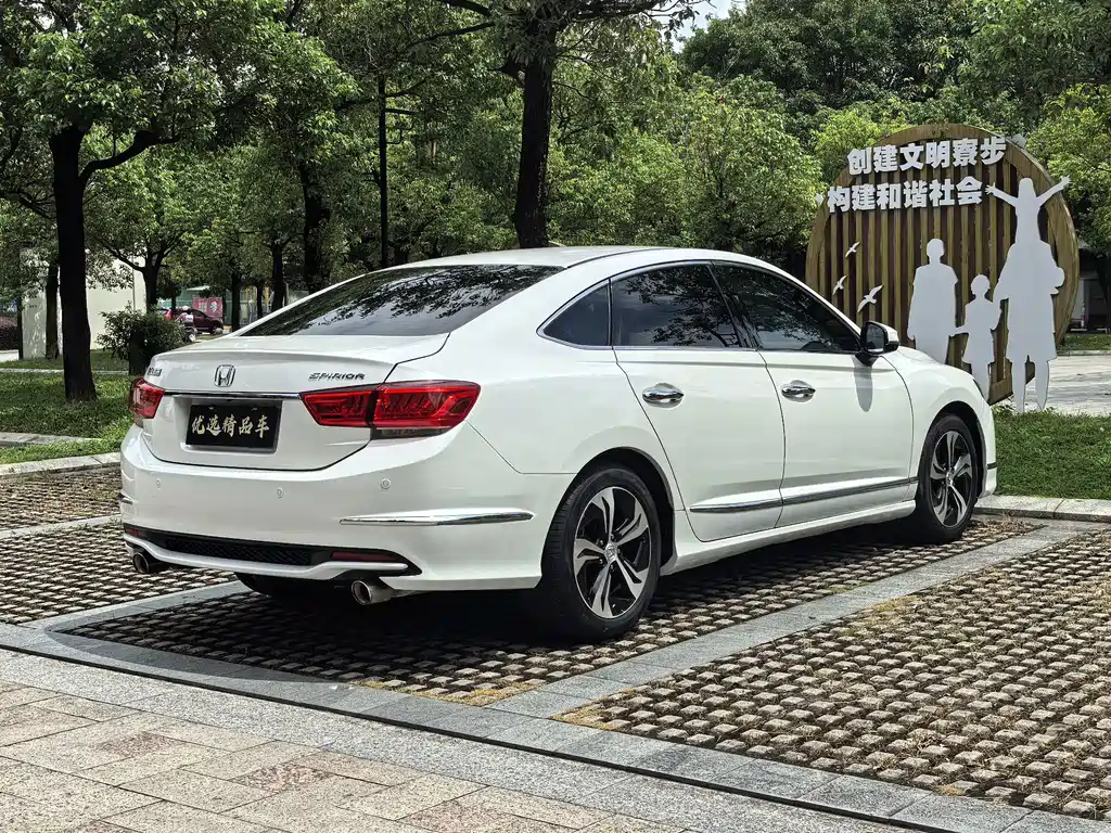 Honda Spirior — миниатюра 9