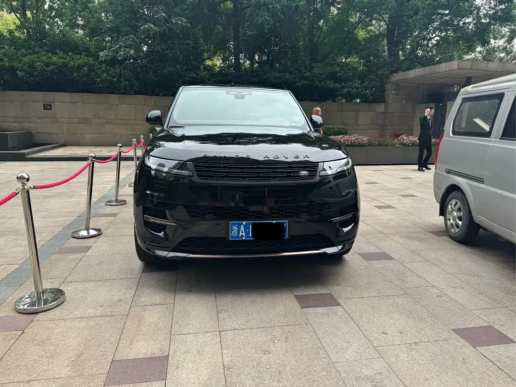 Land Rover Sport 2024