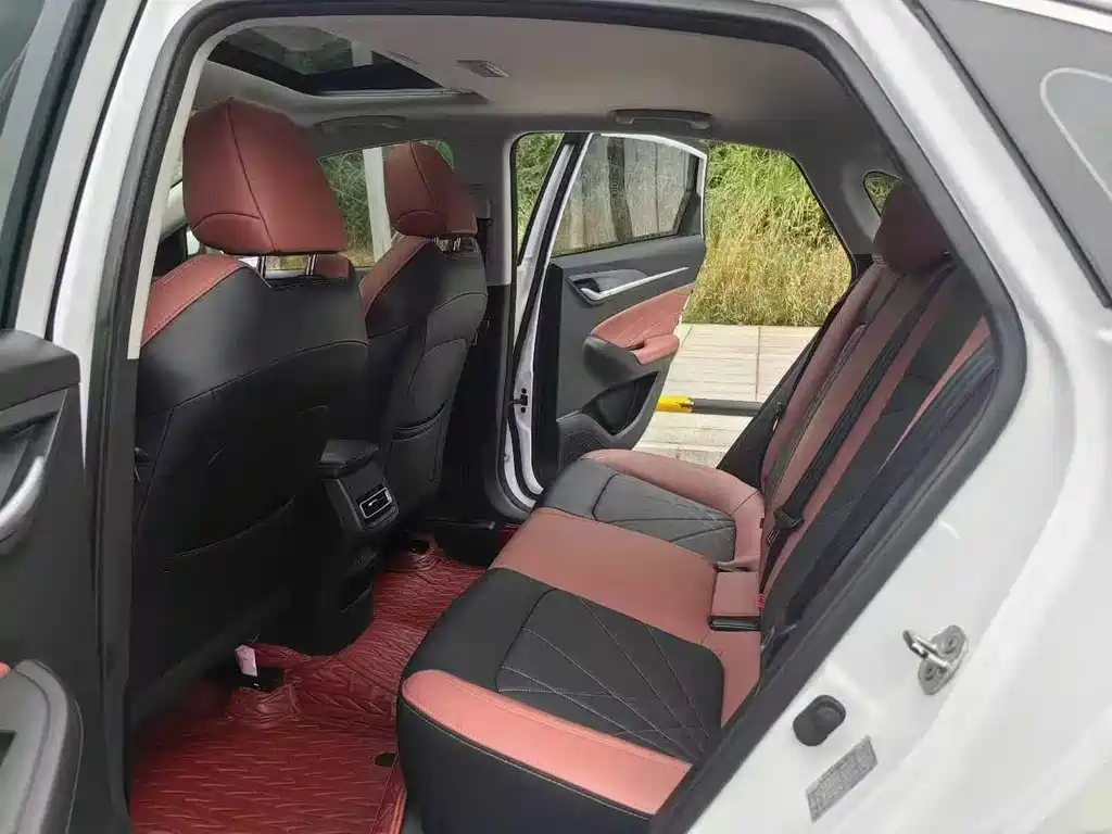 Changan Eado — миниатюра 8