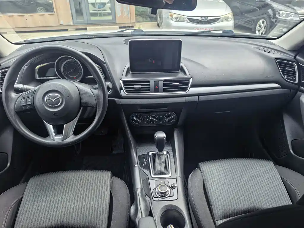Mazda 3 Axela — миниатюра 4
