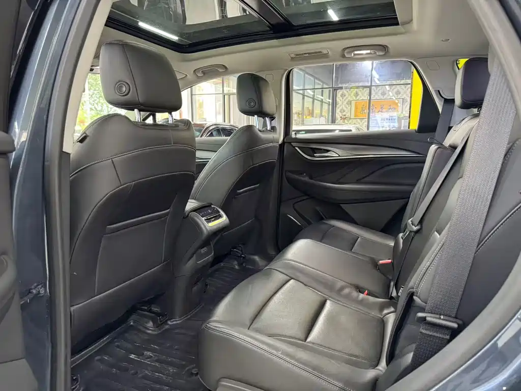 Buick Enclave — миниатюра 7