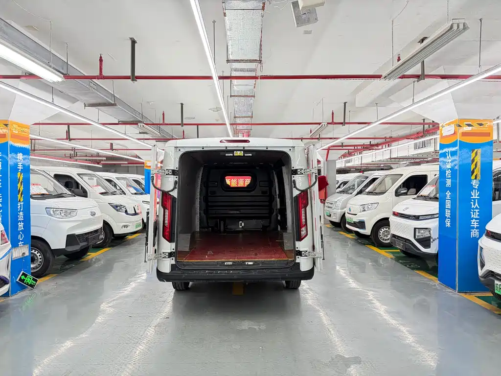 JIANGQI GROUP VAN BAOLU