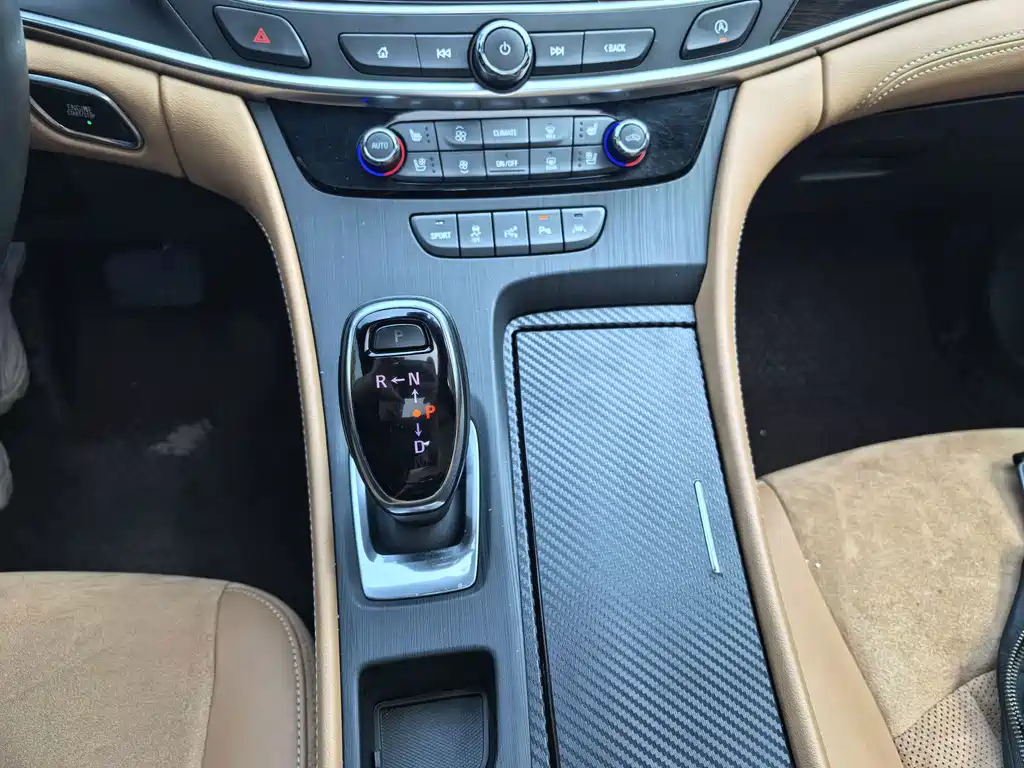 Buick LaCrosse — миниатюра 9