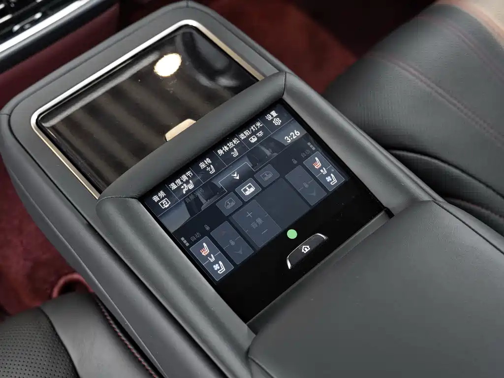 Lexus LS — миниатюра 19