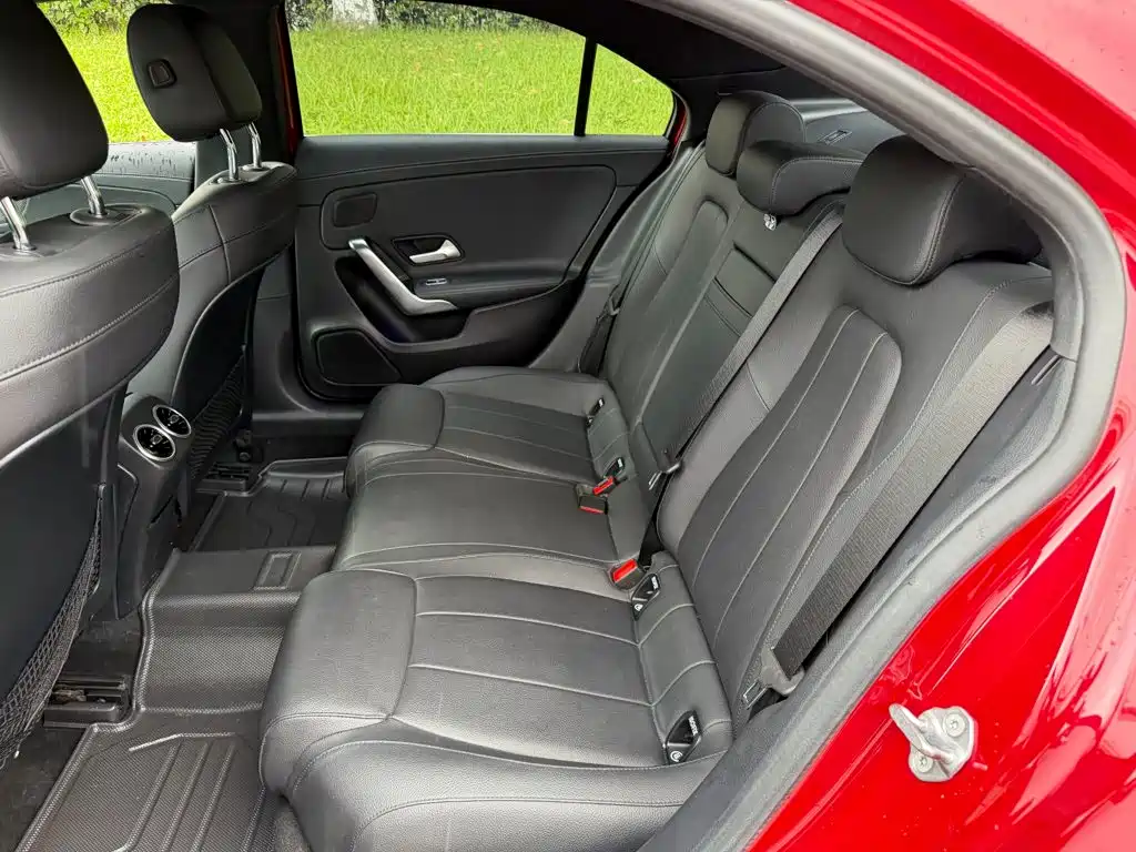 Mercedes-Benz A-Class — миниатюра 12