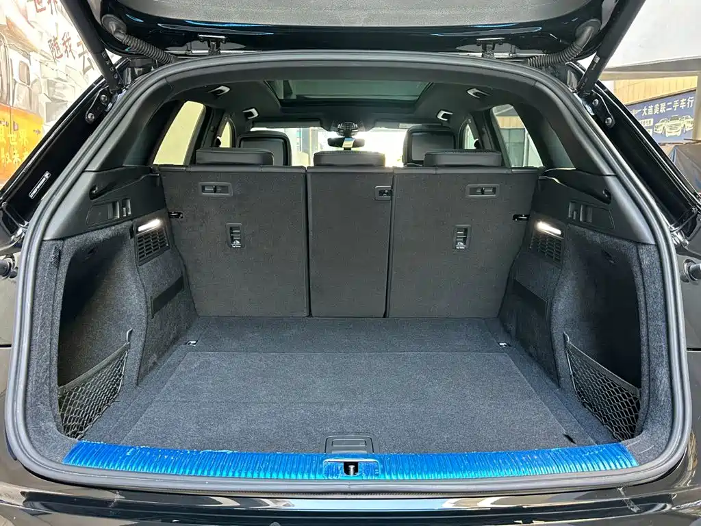 Audi Q5L — миниатюра 8