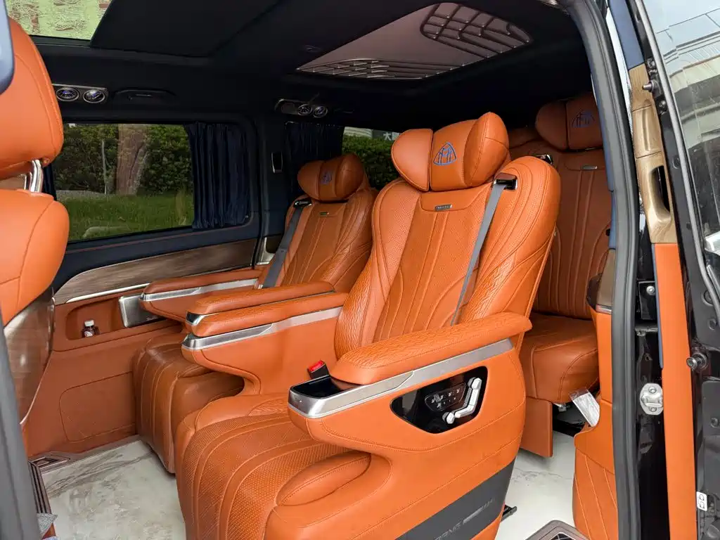 Mercedes-Benz V-Class — миниатюра 12
