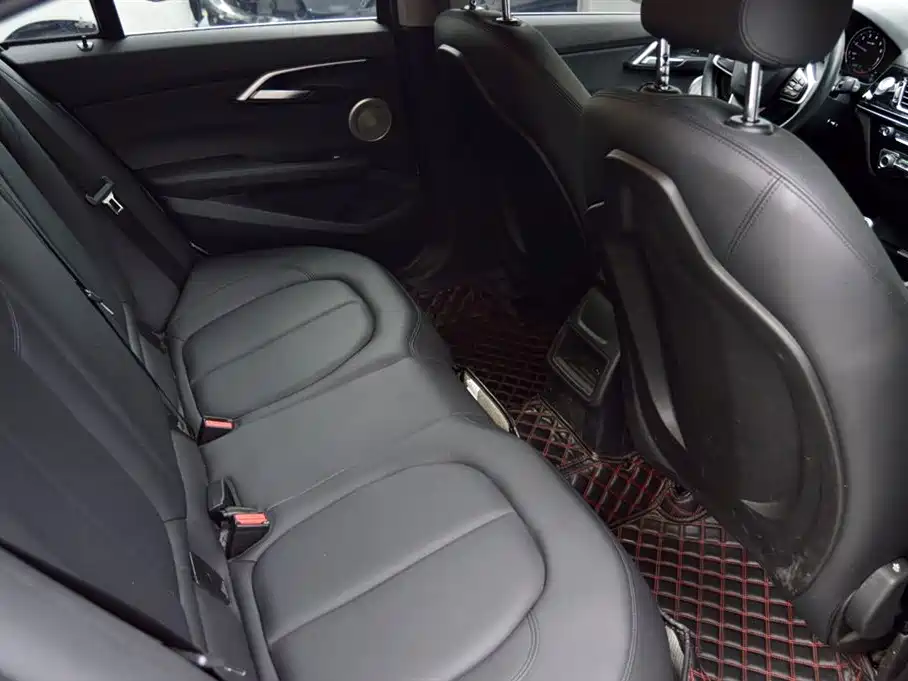 BMW 1 Series — миниатюра 13