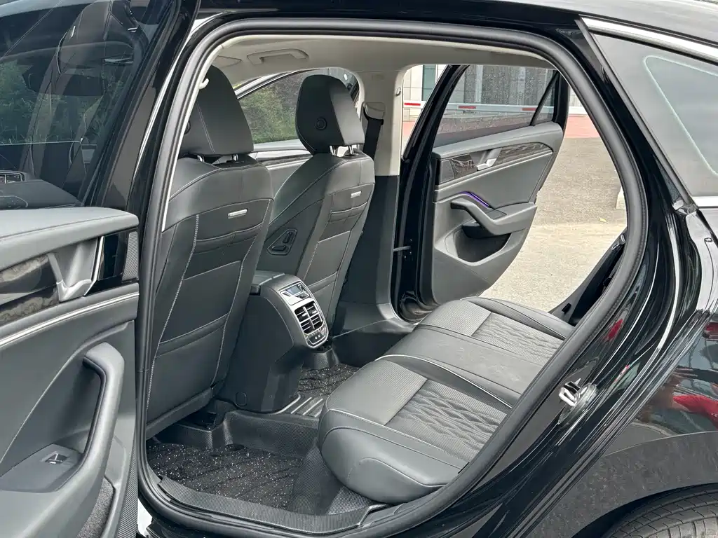 Volkswagen Magotan — миниатюра 6