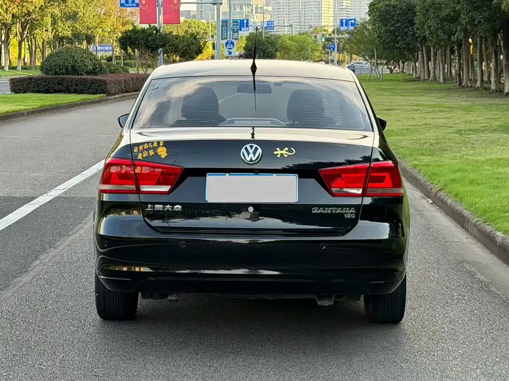 Volkswagen Santana — миниатюра 8
