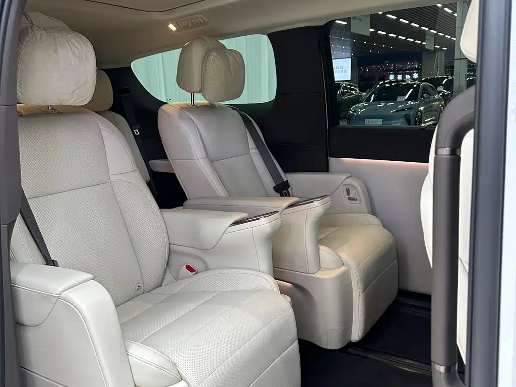 Li Auto Li MEGA — миниатюра 11