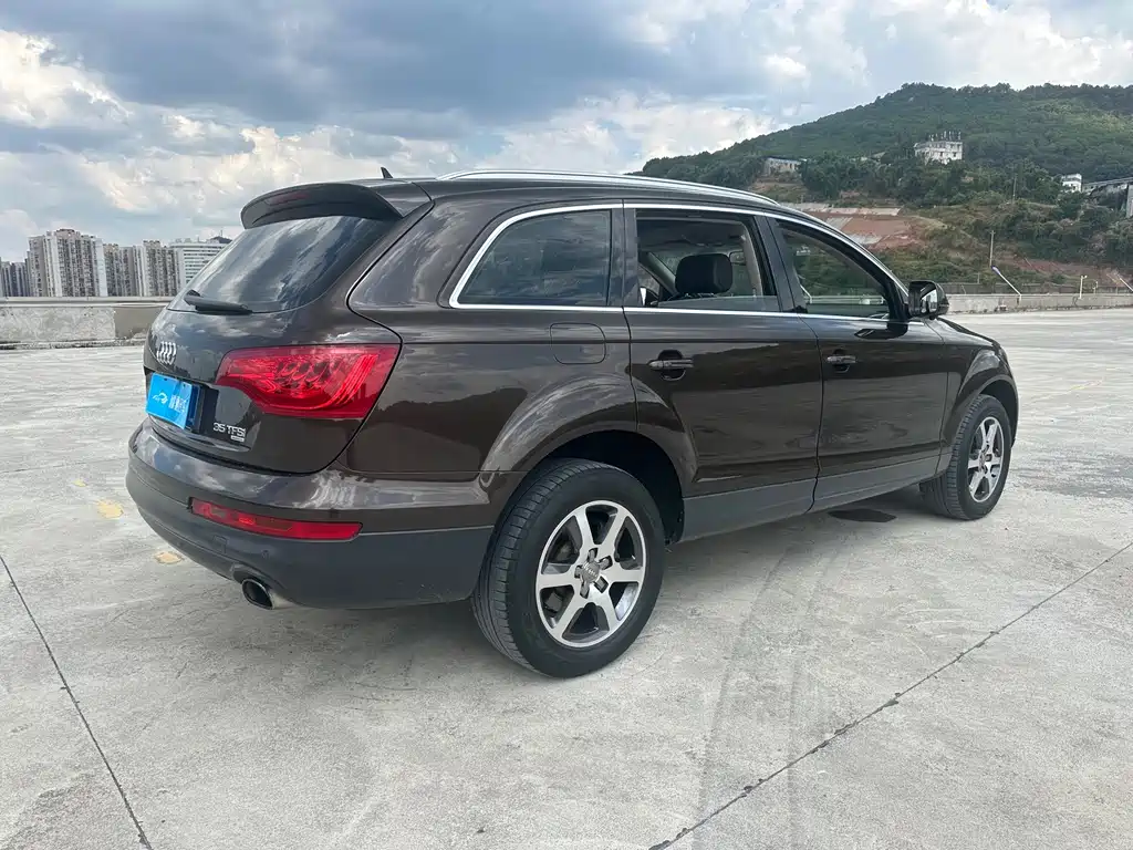 Audi Q7 — миниатюра 7