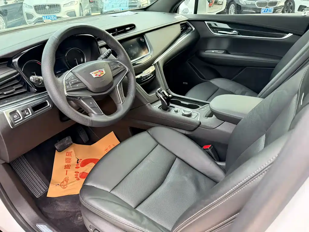 Cadillac XT5 — миниатюра 4