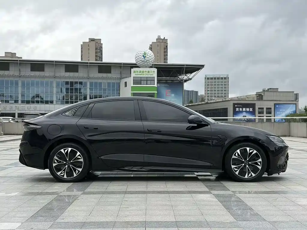 BYD Seal — миниатюра 4