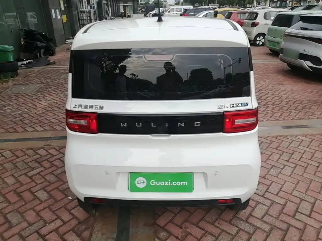 Wuling MINIEV — миниатюра 6