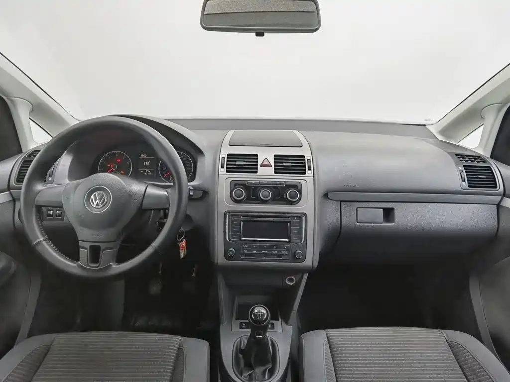 Volkswagen Touran — миниатюра 5