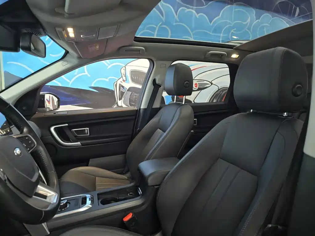 Land Rover Discovery Sport — миниатюра 10
