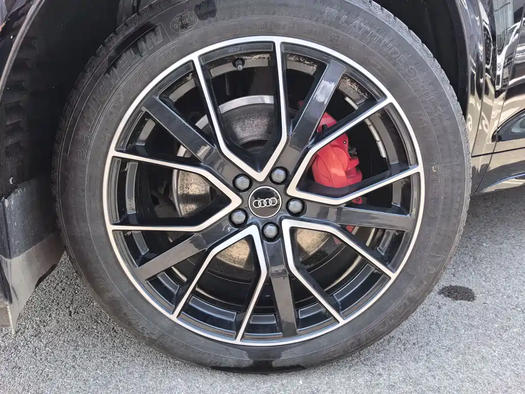 Audi Q5L 2024 40 TFSI Luxury