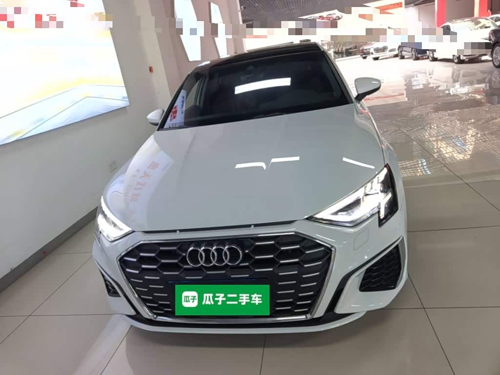 Audi A3 1.4 л 2023 г. Белый, пробег 22500 км