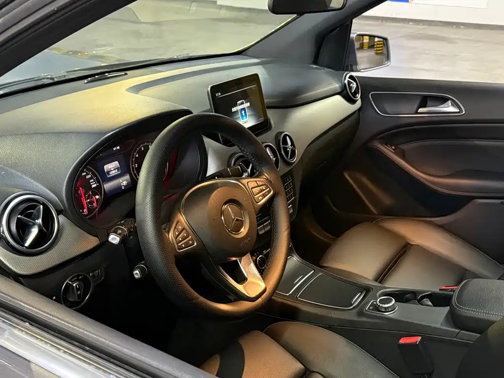 MERCEDES-BENZ B CLASS