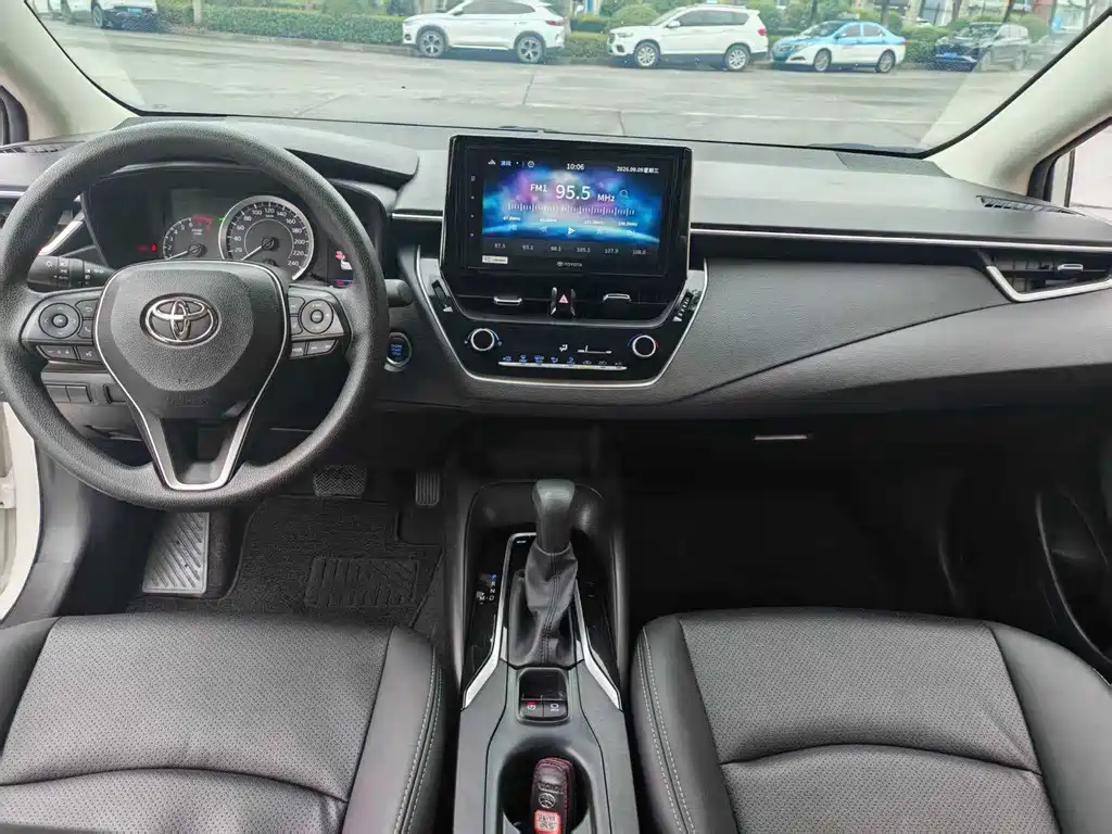 Toyota Corolla — миниатюра 6
