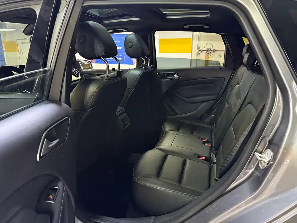 MERCEDES-BENZ B CLASS