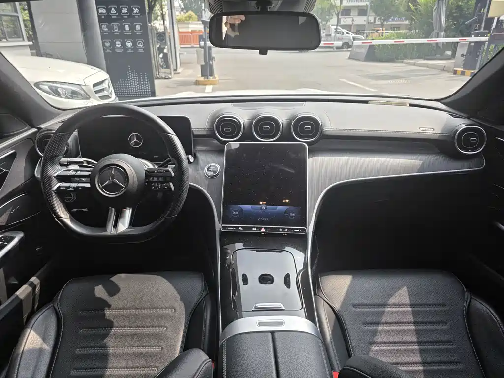 Mercedes-Benz C-Class — миниатюра 4