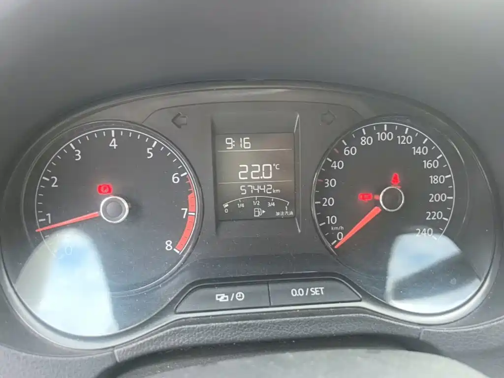 Volkswagen Polo — миниатюра 12