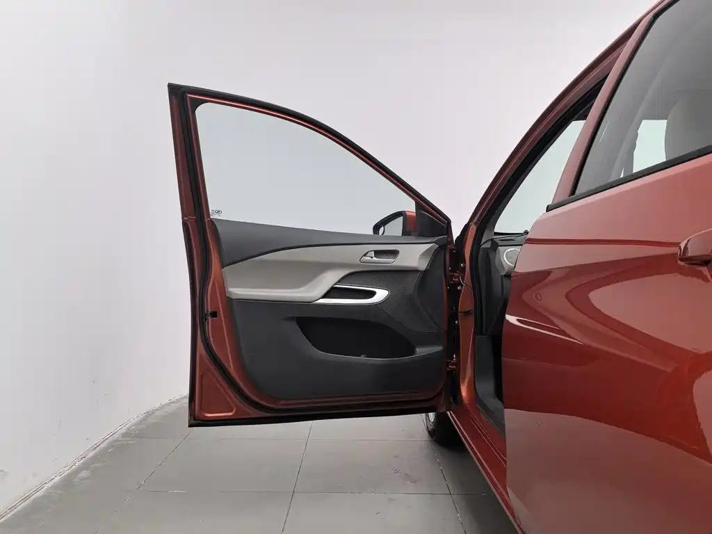 Chevrolet Sail — миниатюра 8