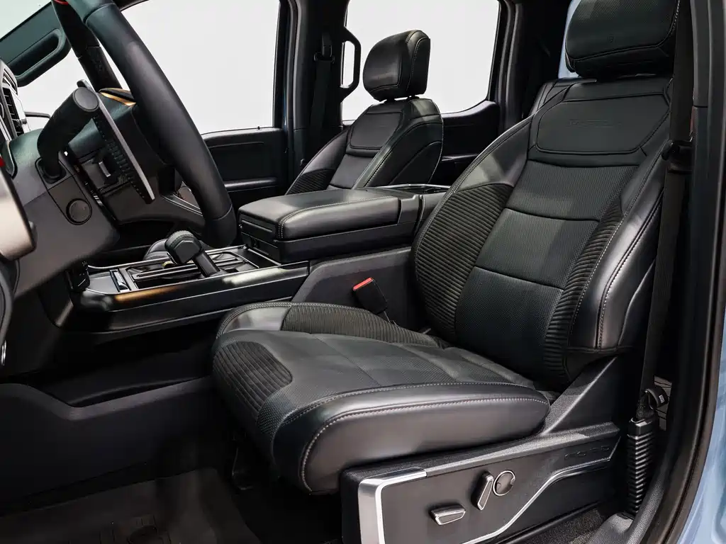 Ford F-150 Raptor — миниатюра 7
