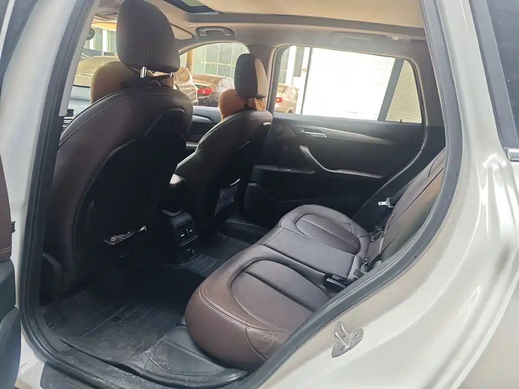 BMW X1 — миниатюра 5