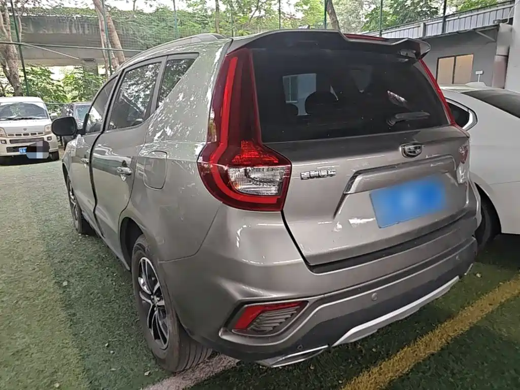 Geely Vision X6 — миниатюра 5