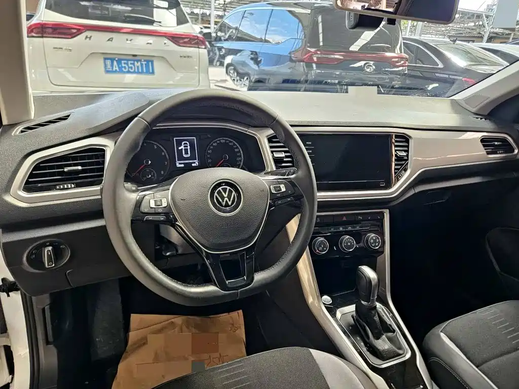 Volkswagen T-Roc — миниатюра 8