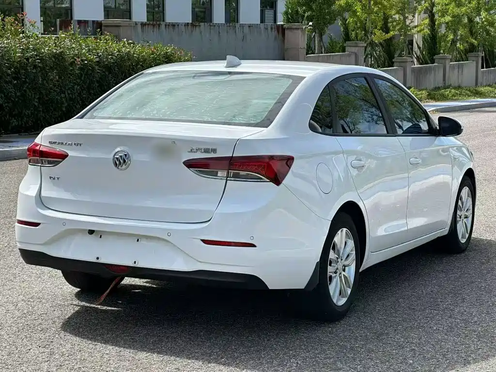 Buick Excelle — миниатюра 7